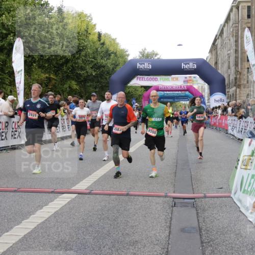 06.09.2026 - CURREX Alsterlauf Yannick Fuchs http://msf.ph/oto/10187451 06.09.2026 09:56:58 Ziel 2236, 2931, 3050, 3587, 3609, 3689, 3712, 3795, 4014, 4126, 4717, 4740, 5571, 5575, 5719, 5939, 6055, 6115, 8200 meine-sportfotos.de