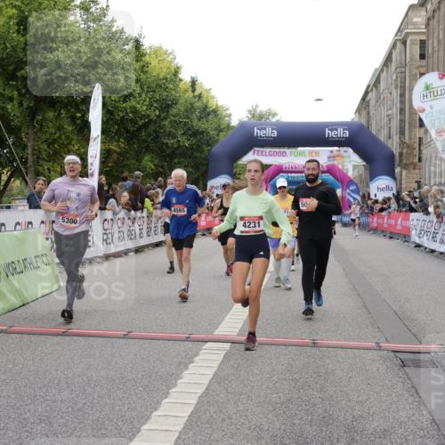 06.09.2026 - CURREX Alsterlauf Yannick Fuchs http://msf.ph/oto/10187768 06.09.2026 10:05:09 Ziel 2709, 2718, 3317, 3793, 4230, 4231, 4549, 4565, 4994, 5044, 5300, 5765, 6110, 6179, 6209, 6251, 6253, 8064, 8099, 8298 meine-sportfotos.de