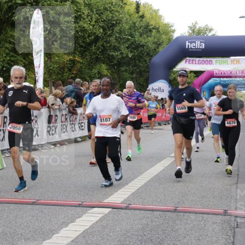 06.09.2026 - CURREX Alsterlauf Yannick Fuchs http://msf.ph/oto/10188507 06.09.2026 09:57:11 Ziel 2056, 2165, 2311, 2557, 2968, 3349, 3505, 3519, 3520, 3622, 3690, 3694, 4870, 5166, 5320, 5565, 6071, 6394, 8107, 8167 meine-sportfotos.de