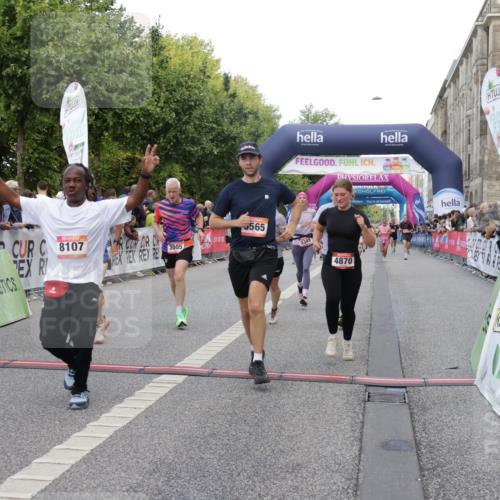 06.09.2026 - CURREX Alsterlauf Yannick Fuchs http://msf.ph/oto/10188582 06.09.2026 09:57:12 Ziel 2056, 2311, 2557, 2968, 3349, 3505, 3622, 3690, 3694, 4870, 5166, 5320, 5565, 6071, 6394, 6396, 8107, 8167 meine-sportfotos.de