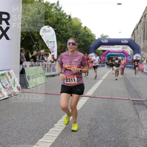 06.09.2026 - CURREX Alsterlauf Yannick Fuchs http://msf.ph/oto/10188910 06.09.2026 09:57:17 Ziel 2056, 2311, 2557, 2900, 3349, 3505, 3622, 3673, 3978, 4870, 5345, 5398, 5565, 6071, 6119, 6279, 6394, 6396, 8093, 8107, 8198 meine-sportfotos.de