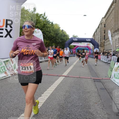 06.09.2026 - CURREX Alsterlauf Yannick Fuchs http://msf.ph/oto/10188939 06.09.2026 09:57:18 Ziel 2056, 2311, 2557, 2900, 3349, 3505, 3622, 3673, 3978, 4870, 5345, 5398, 5565, 6071, 6119, 6279, 6394, 6396, 8093, 8107, 8198 meine-sportfotos.de