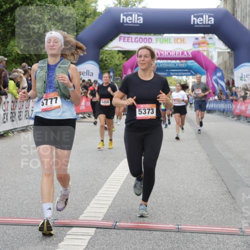 06.09.2026 - CURREX Alsterlauf Yannick Fuchs http://msf.ph/oto/10189330 06.09.2026 10:05:36 Ziel 2310, 3064, 3315, 4152, 4408, 4511, 5135, 5349, 5373, 5405, 5406, 5777, 6458 meine-sportfotos.de