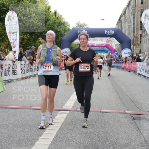 06.09.2026 - CURREX Alsterlauf Yannick Fuchs http://msf.ph/oto/10189386 06.09.2026 10:05:37 Ziel 2310, 3064, 3180, 3314, 3315, 4152, 4408, 4511, 5135, 5349, 5373, 5405, 5406, 5777, 6458 meine-sportfotos.de