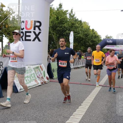 06.09.2026 - CURREX Alsterlauf Yannick Fuchs http://msf.ph/oto/10189776 06.09.2026 09:57:29 Ziel 2316, 2806, 2966, 3160, 3236, 3559, 3881, 3914, 4224, 4641, 4859, 5463, 5510, 5978, 6020, 8029, 8281 meine-sportfotos.de