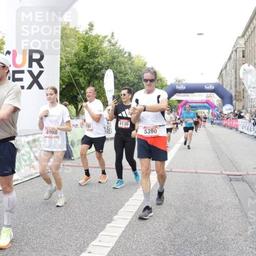 06.09.2026 - CURREX Alsterlauf Yannick Fuchs http://msf.ph/oto/10190050 06.09.2026 10:05:48 Ziel 2047, 2267, 2476, 2659, 3180, 3230, 3314, 3439, 3457, 4130, 4197, 4198, 4430, 4538, 4741, 4871, 5135, 5137, 5390, 5405, 5406, 5520 meine-sportfotos.de