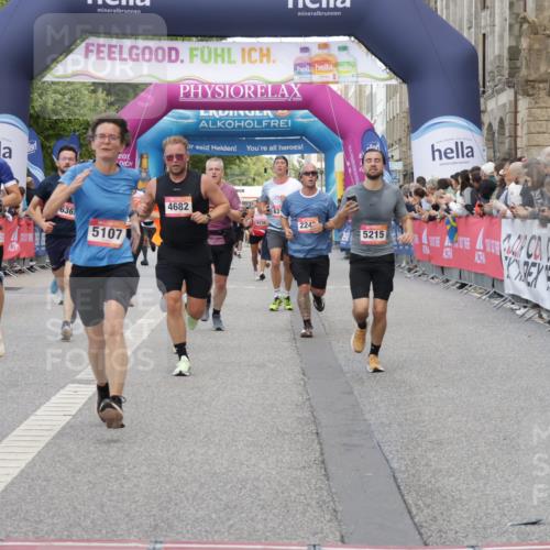 06.09.2026 - CURREX Alsterlauf Yannick Fuchs http://msf.ph/oto/10190066 06.09.2026 09:57:34 Ziel 2242, 2806, 2966, 3097, 3160, 3236, 3514, 3559, 3914, 4213, 4224, 4641, 4682, 4859, 5107, 5215, 5463, 5510, 5775, 5978, 6020, 6042, 6365, 8029 meine-sportfotos.de