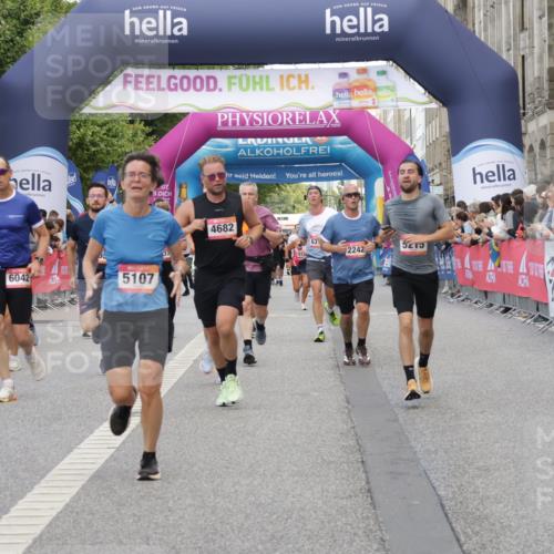 06.09.2026 - CURREX Alsterlauf Yannick Fuchs http://msf.ph/oto/10190079 06.09.2026 09:57:34 Ziel 2242, 2806, 2966, 3097, 3160, 3236, 3514, 3559, 3914, 4213, 4224, 4641, 4682, 4859, 5107, 5215, 5463, 5510, 5775, 5978, 6020, 6042, 6365, 8029 meine-sportfotos.de