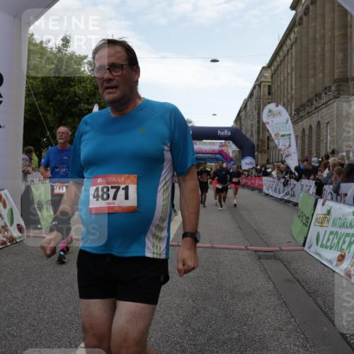 06.09.2026 - CURREX Alsterlauf Yannick Fuchs http://msf.ph/oto/10190206 06.09.2026 10:05:52 Ziel 2047, 2659, 3439, 4130, 4197, 4198, 4481, 4736, 4737, 4741, 4871, 5070, 5115, 5137, 5390, 5520, 5556, 6045, 6121 meine-sportfotos.de