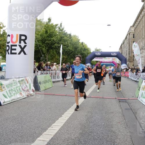 06.09.2026 - CURREX Alsterlauf Yannick Fuchs http://msf.ph/oto/10190227 06.09.2026 09:57:36 Ziel 2237, 2242, 2288, 2806, 2966, 3097, 3160, 3236, 3442, 3514, 3559, 3914, 4213, 4224, 4334, 4682, 4859, 5107, 5215, 5510, 5775, 6020, 6042, 6078, 6318, 6365, 8029, 8231 meine-sportfotos.de