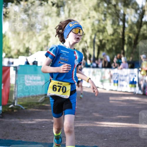 06.09.2026 - 20. Norderstedt Triathlon H.Heesch http://msf.ph/oto/10192582 06.09.2026 09:50:20 Ziel 645, 670 meine-sportfotos.de