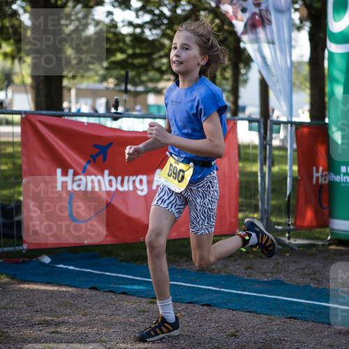 06.09.2026 - 20. Norderstedt Triathlon H.Heesch http://msf.ph/oto/10192971 06.09.2026 09:54:01 Ziel 690 meine-sportfotos.de