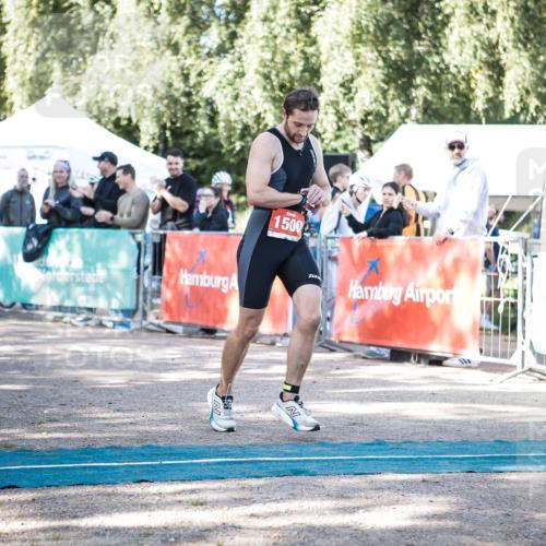 06.09.2026 - 20. Norderstedt Triathlon H.Heesch http://msf.ph/oto/10193390 06.09.2026 10:38:40 Ziel 1500 meine-sportfotos.de
