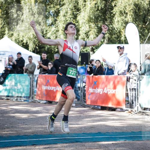 06.09.2026 - 20. Norderstedt Triathlon H.Heesch http://msf.ph/oto/10193439 06.09.2026 10:39:31 Ziel 737 meine-sportfotos.de