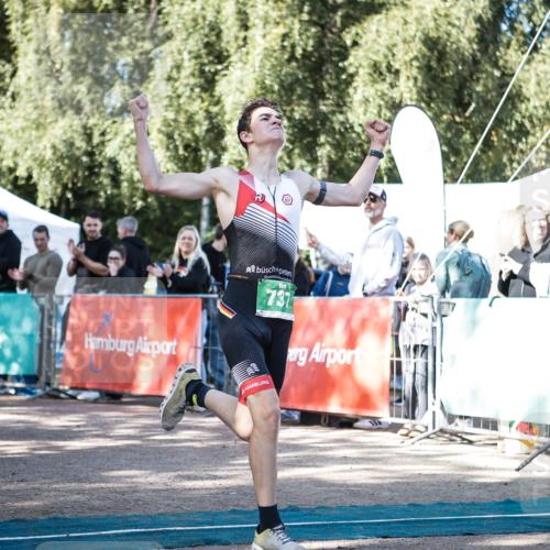 06.09.2026 - 20. Norderstedt Triathlon H.Heesch http://msf.ph/oto/10193444 06.09.2026 10:39:31 Ziel 737 meine-sportfotos.de