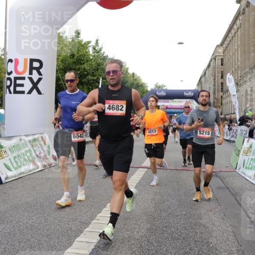 06.09.2026 - CURREX Alsterlauf Yannick Fuchs http://msf.ph/oto/10193529 06.09.2026 09:57:38 Ziel 2237, 2242, 2288, 2538, 2806, 3097, 3160, 3236, 3442, 3514, 3559, 4213, 4224, 4334, 4682, 4691, 5107, 5215, 5775, 6020, 6042, 6078, 6318, 6365, 8029, 8231 meine-sportfotos.de
