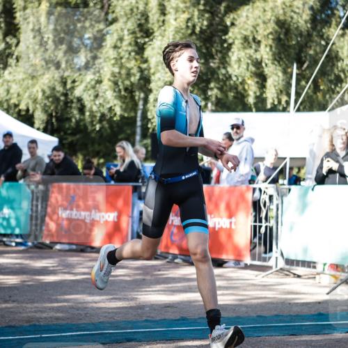 06.09.2026 - 20. Norderstedt Triathlon H.Heesch http://msf.ph/oto/10193543 06.09.2026 10:40:13 Ziel 718, 756 meine-sportfotos.de