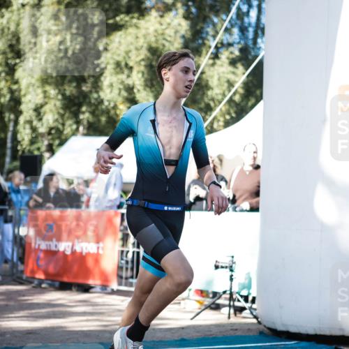 06.09.2026 - 20. Norderstedt Triathlon H.Heesch http://msf.ph/oto/10193553 06.09.2026 10:40:13 Ziel 718, 756 meine-sportfotos.de