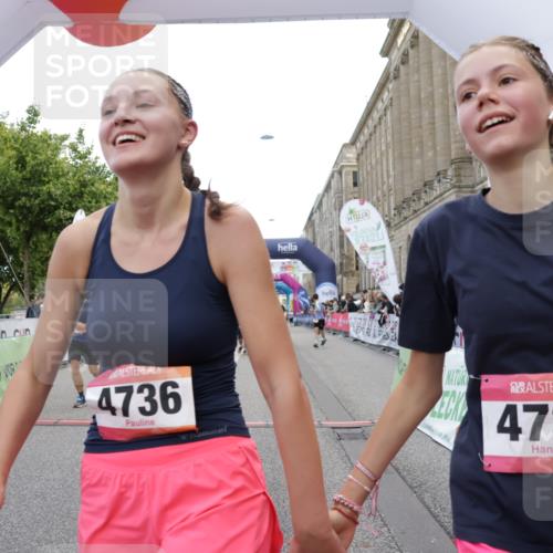 06.09.2026 - CURREX Alsterlauf Yannick Fuchs http://msf.ph/oto/10193685 06.09.2026 10:05:57 Ziel 2047, 3098, 3842, 3976, 4481, 4736, 4737, 4741, 4871, 5070, 5115, 5277, 5520, 5556, 5726, 5781, 6045, 6089, 6107, 6121, 8056 meine-sportfotos.de