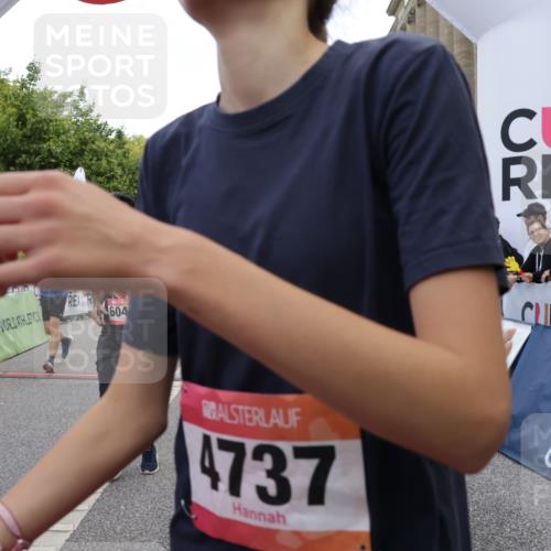 06.09.2026 - CURREX Alsterlauf Yannick Fuchs http://msf.ph/oto/10193722 06.09.2026 10:05:57 Ziel 2047, 3098, 3842, 3976, 4481, 4736, 4737, 4741, 4871, 5070, 5115, 5277, 5520, 5556, 5726, 5781, 6045, 6089, 6107, 6121, 8056 meine-sportfotos.de