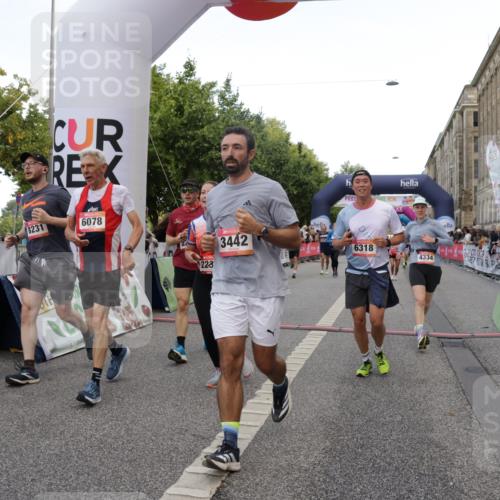 06.09.2026 - CURREX Alsterlauf Yannick Fuchs http://msf.ph/oto/10193785 06.09.2026 09:57:41 Ziel 2237, 2242, 2288, 2523, 2538, 2663, 2877, 2950, 3097, 3442, 3514, 4213, 4224, 4334, 4682, 4691, 5107, 5215, 5247, 5736, 5775, 6020, 6042, 6078, 6137, 6318, 6365, 8231, 8307 meine-sportfotos.de