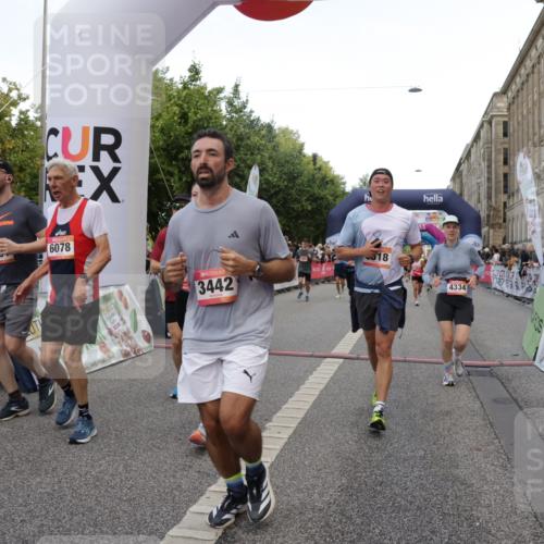 06.09.2026 - CURREX Alsterlauf Yannick Fuchs http://msf.ph/oto/10193793 06.09.2026 09:57:42 Ziel 2237, 2242, 2288, 2523, 2538, 2663, 2877, 2950, 3097, 3122, 3442, 3514, 4213, 4334, 4682, 4691, 5107, 5215, 5247, 5660, 5736, 5775, 6042, 6078, 6137, 6318, 6365, 8231, 8307 meine-sportfotos.de