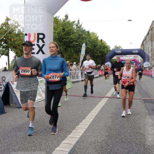 06.09.2026 - CURREX Alsterlauf Yannick Fuchs http://msf.ph/oto/10194094 06.09.2026 09:57:46 Ziel 2237, 2242, 2288, 2523, 2538, 2663, 2672, 2877, 2932, 2950, 3097, 3122, 3442, 3514, 4334, 4691, 4950, 5111, 5247, 5660, 5736, 5790, 6078, 6108, 6137, 6239, 6318, 8231, 8307 meine-sportfotos.de