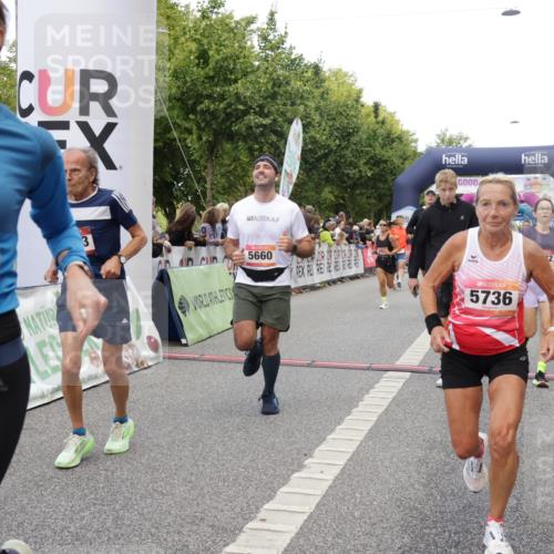 06.09.2026 - CURREX Alsterlauf Yannick Fuchs http://msf.ph/oto/10194133 06.09.2026 09:57:47 Ziel 2237, 2288, 2523, 2538, 2663, 2672, 2877, 2932, 2950, 3122, 3442, 4334, 4691, 4950, 5111, 5247, 5660, 5736, 5790, 6078, 6108, 6137, 6239, 6318, 8231, 8307 meine-sportfotos.de