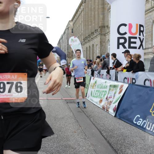 06.09.2026 - CURREX Alsterlauf Yannick Fuchs http://msf.ph/oto/10194145 06.09.2026 10:06:02 Ziel 2413, 2457, 3098, 3842, 3976, 4736, 4737, 4894, 5070, 5277, 5726, 5781, 6045, 6089, 6107, 6385, 8056, 8143 meine-sportfotos.de