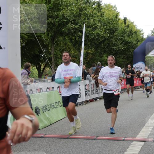06.09.2026 - CURREX Alsterlauf Yannick Fuchs http://msf.ph/oto/10194193 06.09.2026 10:06:03 Ziel 2413, 2457, 2458, 3098, 3842, 3976, 4894, 5277, 5726, 5781, 6045, 6089, 6107, 6385, 8056, 8143 meine-sportfotos.de