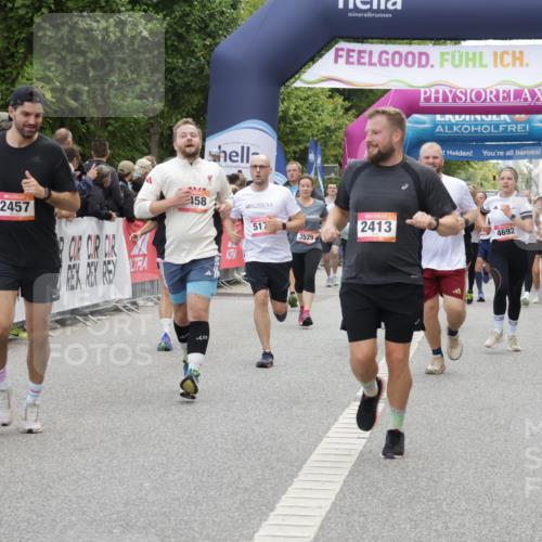 06.09.2026 - CURREX Alsterlauf Yannick Fuchs http://msf.ph/oto/10194380 06.09.2026 10:06:05 Ziel 2413, 2457, 2458, 3098, 3842, 3976, 4383, 4679, 4692, 4894, 5174, 5277, 5726, 5781, 6089, 6107, 6385, 8056, 8143, 8161 meine-sportfotos.de