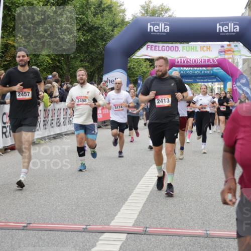 06.09.2026 - CURREX Alsterlauf Yannick Fuchs http://msf.ph/oto/10194419 06.09.2026 10:06:06 Ziel 2413, 2457, 2458, 3098, 3529, 3842, 3976, 4110, 4383, 4679, 4692, 4894, 5174, 5277, 5303, 5726, 6089, 6107, 6385, 6433, 8056, 8143, 8161 meine-sportfotos.de