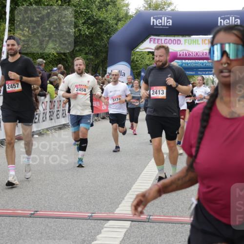 06.09.2026 - CURREX Alsterlauf Yannick Fuchs http://msf.ph/oto/10194446 06.09.2026 10:06:06 Ziel 2413, 2457, 2458, 3098, 3529, 3842, 3976, 4110, 4383, 4679, 4692, 4894, 5174, 5277, 5303, 5726, 6089, 6107, 6385, 6433, 8056, 8143, 8161 meine-sportfotos.de