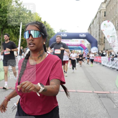06.09.2026 - CURREX Alsterlauf Yannick Fuchs http://msf.ph/oto/10194479 06.09.2026 10:06:07 Ziel 2196, 2413, 2457, 2458, 3098, 3529, 3842, 3976, 4110, 4383, 4545, 4679, 4692, 4894, 5174, 5277, 5303, 5726, 6089, 6107, 6385, 6433, 8056, 8143, 8161 meine-sportfotos.de