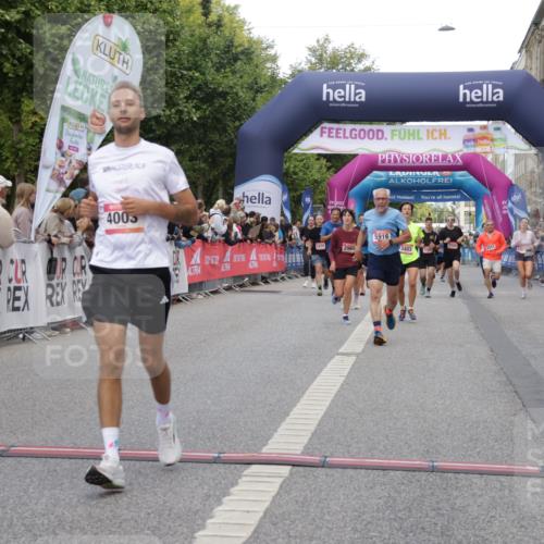 06.09.2026 - CURREX Alsterlauf Yannick Fuchs http://msf.ph/oto/10194571 06.09.2026 09:57:54 Ziel 2672, 2932, 2965, 3122, 3403, 4003, 4950, 5111, 5660, 5790, 5916, 6108, 6239 meine-sportfotos.de