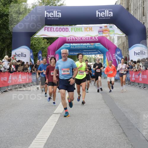 06.09.2026 - CURREX Alsterlauf Yannick Fuchs http://msf.ph/oto/10194588 06.09.2026 09:57:55 Ziel 2672, 2932, 2965, 3075, 3403, 4003, 4950, 5111, 5790, 5916, 6108, 6239 meine-sportfotos.de