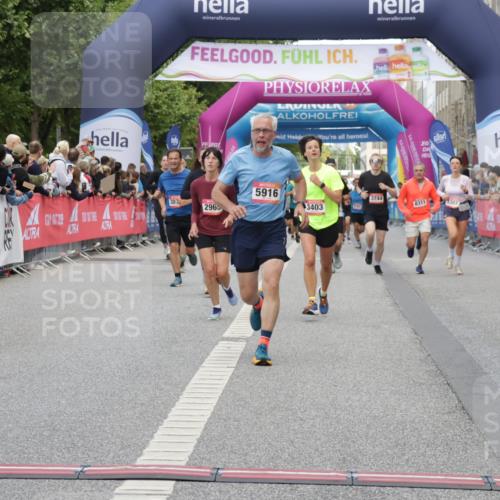 06.09.2026 - CURREX Alsterlauf Yannick Fuchs http://msf.ph/oto/10194619 06.09.2026 09:57:55 Ziel 2672, 2932, 2965, 3075, 3403, 4003, 4950, 5111, 5790, 5916, 6108, 6239 meine-sportfotos.de