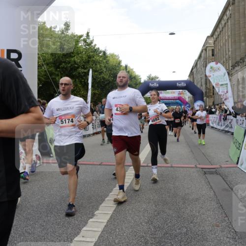 06.09.2026 - CURREX Alsterlauf Yannick Fuchs http://msf.ph/oto/10194627 06.09.2026 10:06:09 Ziel 2196, 2413, 2457, 2458, 2761, 2762, 2763, 2779, 3515, 3529, 3674, 3677, 4110, 4344, 4383, 4545, 4679, 4692, 4894, 5174, 5303, 5726, 6385, 6433, 8056, 8143, 8161 meine-sportfotos.de