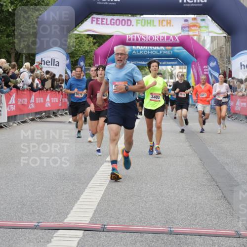 06.09.2026 - CURREX Alsterlauf Yannick Fuchs http://msf.ph/oto/10194661 06.09.2026 09:57:55 Ziel 2672, 2932, 2965, 3075, 3403, 4003, 4950, 5111, 5790, 5916, 6108, 6239 meine-sportfotos.de