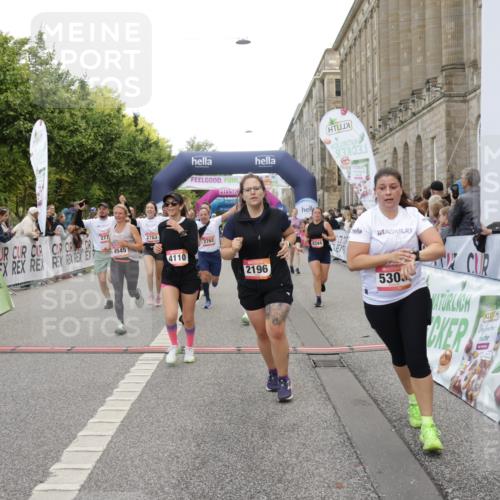 06.09.2026 - CURREX Alsterlauf Yannick Fuchs http://msf.ph/oto/10194806 06.09.2026 10:06:12 Ziel 2196, 2413, 2457, 2458, 2761, 2762, 2763, 2779, 3130, 3228, 3247, 3337, 3515, 3529, 3674, 3677, 3980, 4110, 4344, 4383, 4545, 4679, 4692, 4873, 5174, 5303, 5689, 6093, 6433, 8161 meine-sportfotos.de