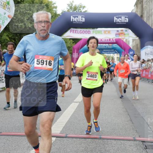 06.09.2026 - CURREX Alsterlauf Yannick Fuchs http://msf.ph/oto/10194833 06.09.2026 09:57:58 Ziel 2672, 2875, 2965, 3075, 3307, 3369, 3403, 3744, 4003, 5470, 5790, 5916, 6153, 8152, 8229, 8311 meine-sportfotos.de