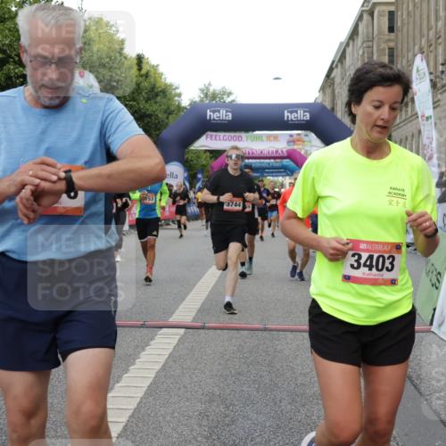 06.09.2026 - CURREX Alsterlauf Yannick Fuchs http://msf.ph/oto/10195015 06.09.2026 09:58:00 Ziel 2875, 2965, 3075, 3307, 3369, 3403, 3743, 3744, 4003, 4864, 5470, 5916, 6153, 8066, 8152, 8229, 8311 meine-sportfotos.de