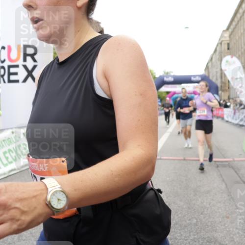 06.09.2026 - CURREX Alsterlauf Yannick Fuchs http://msf.ph/oto/10195122 06.09.2026 10:06:16 Ziel 2196, 2625, 2761, 2762, 2763, 2779, 3130, 3228, 3247, 3337, 3515, 3529, 3674, 3677, 3980, 4027, 4075, 4110, 4344, 4383, 4545, 4679, 4692, 4873, 5003, 5174, 5181, 5303, 5364, 5689, 6093, 6308, 6328, 6350, 6433, 8161 meine-sportfotos.de