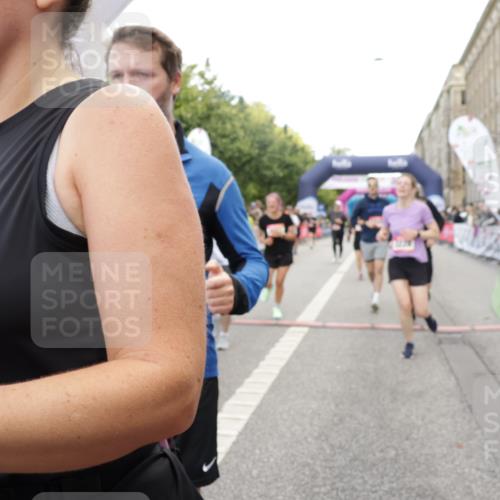 06.09.2026 - CURREX Alsterlauf Yannick Fuchs http://msf.ph/oto/10195130 06.09.2026 10:06:16 Ziel 2196, 2625, 2761, 2762, 2763, 2779, 3130, 3228, 3247, 3337, 3515, 3529, 3674, 3677, 3980, 4027, 4075, 4110, 4344, 4383, 4545, 4679, 4692, 4873, 5003, 5174, 5181, 5303, 5364, 5689, 6093, 6308, 6328, 6350, 6433, 8161 meine-sportfotos.de