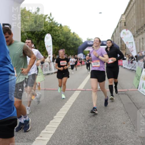 06.09.2026 - CURREX Alsterlauf Yannick Fuchs http://msf.ph/oto/10195159 06.09.2026 10:06:17 Ziel 2196, 2625, 2761, 2762, 2763, 2779, 3130, 3228, 3247, 3337, 3515, 3529, 3674, 3677, 3736, 3980, 4027, 4075, 4110, 4344, 4545, 4873, 5003, 5181, 5303, 5364, 5689, 6093, 6308, 6328, 6350, 6433 meine-sportfotos.de