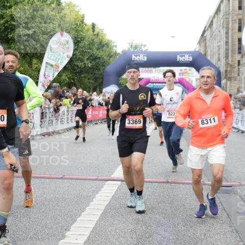 06.09.2026 - CURREX Alsterlauf Yannick Fuchs http://msf.ph/oto/10195180 06.09.2026 09:58:03 Ziel 2875, 2965, 3075, 3307, 3369, 3403, 3497, 3743, 3744, 3841, 3923, 4327, 4864, 5470, 5518, 5548, 5707, 5916, 6153, 8066, 8152, 8229, 8311 meine-sportfotos.de