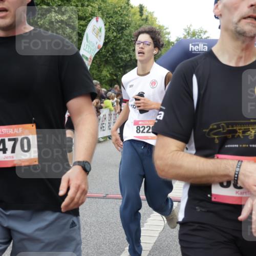 06.09.2026 - CURREX Alsterlauf Yannick Fuchs http://msf.ph/oto/10195284 06.09.2026 09:58:04 Ziel 2875, 2965, 3075, 3307, 3369, 3403, 3497, 3580, 3743, 3744, 3841, 3923, 4327, 4864, 5470, 5518, 5548, 5707, 5916, 6153, 8066, 8152, 8229, 8311 meine-sportfotos.de
