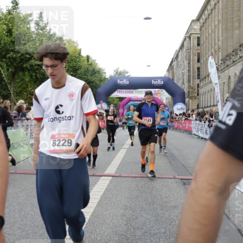 06.09.2026 - CURREX Alsterlauf Yannick Fuchs http://msf.ph/oto/10195327 06.09.2026 09:58:05 Ziel 2875, 2965, 3075, 3307, 3369, 3394, 3403, 3497, 3580, 3743, 3744, 3841, 3923, 4327, 4864, 5470, 5518, 5548, 5707, 6153, 6343, 8066, 8152, 8229, 8311 meine-sportfotos.de