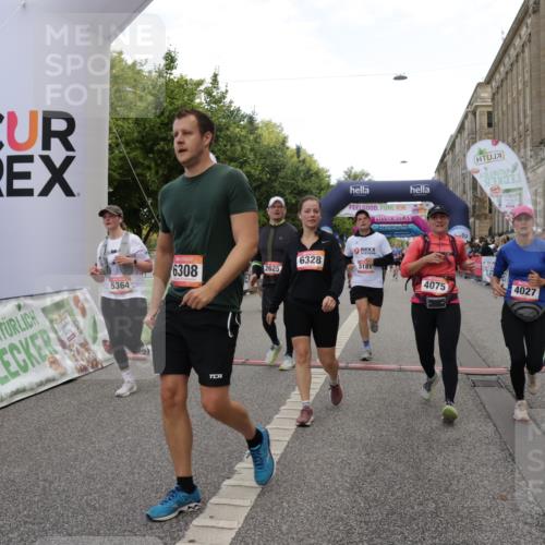 06.09.2026 - CURREX Alsterlauf Yannick Fuchs http://msf.ph/oto/10195411 06.09.2026 10:06:21 Ziel 2625, 2863, 3130, 3228, 3247, 3337, 3515, 3736, 3980, 4027, 4075, 4650, 4873, 5003, 5181, 5364, 5600, 5689, 6093, 6308, 6328, 6350, 8183 meine-sportfotos.de