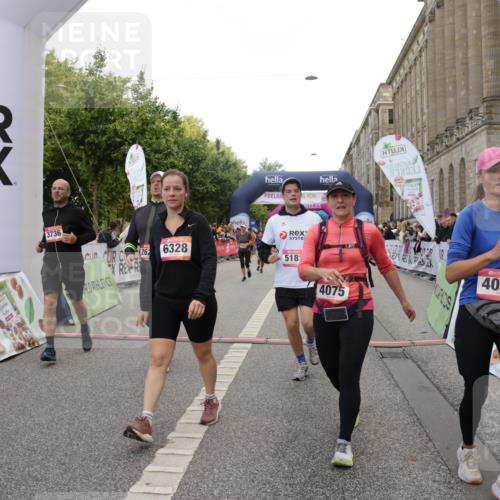 06.09.2026 - CURREX Alsterlauf Yannick Fuchs http://msf.ph/oto/10195478 06.09.2026 10:06:22 Ziel 2625, 2863, 3130, 3228, 3247, 3337, 3736, 3942, 3947, 3980, 4027, 4075, 4508, 4650, 4873, 5003, 5181, 5364, 5600, 5689, 6093, 6308, 6328, 6350, 8183 meine-sportfotos.de